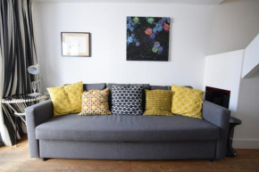 OLD MARKET MEWS HOUSE I SLEEP 1-6 GUESTSI GARDEN I WALKING DISTANCE TO THE SEA